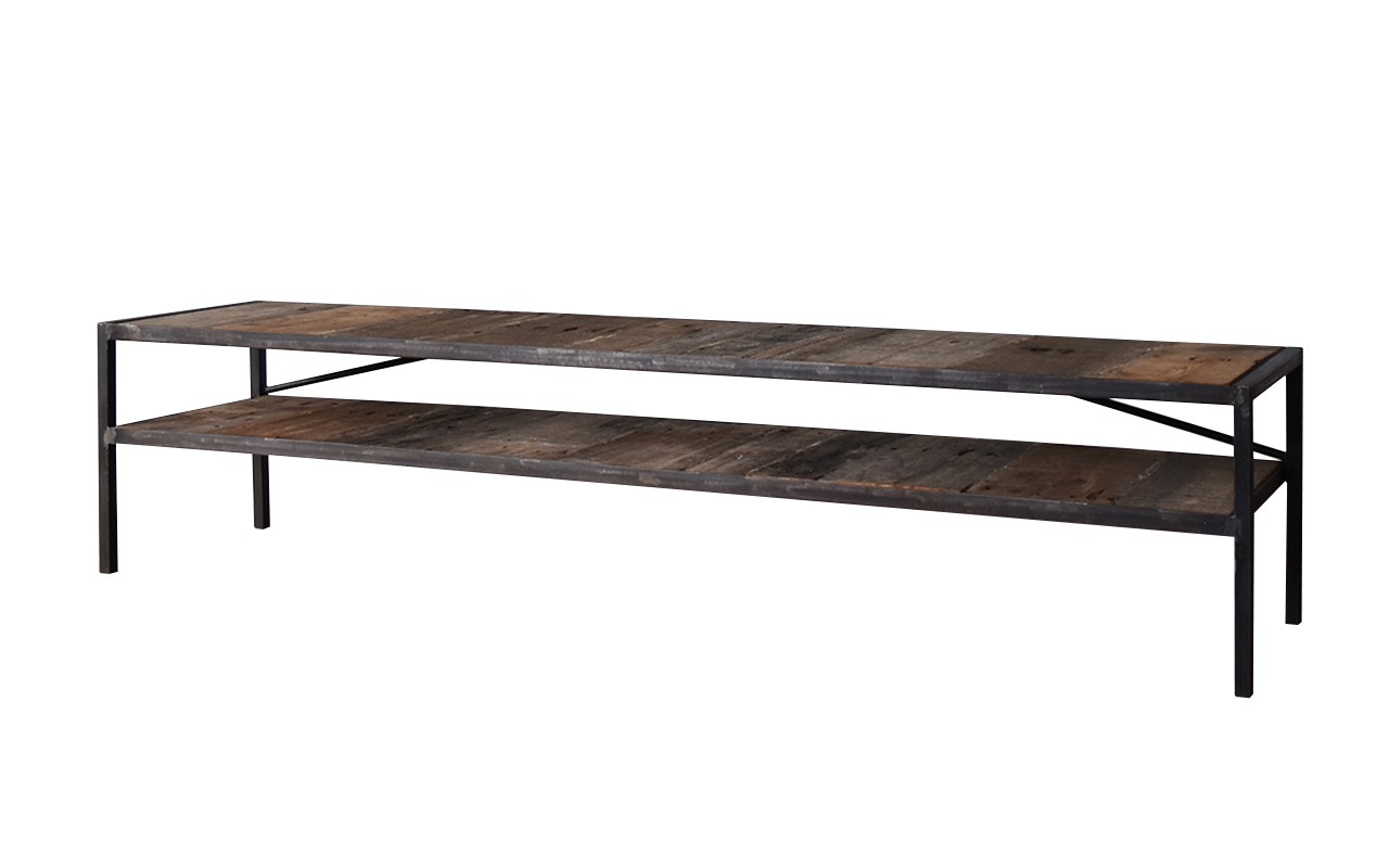 PALLET TV SHELF